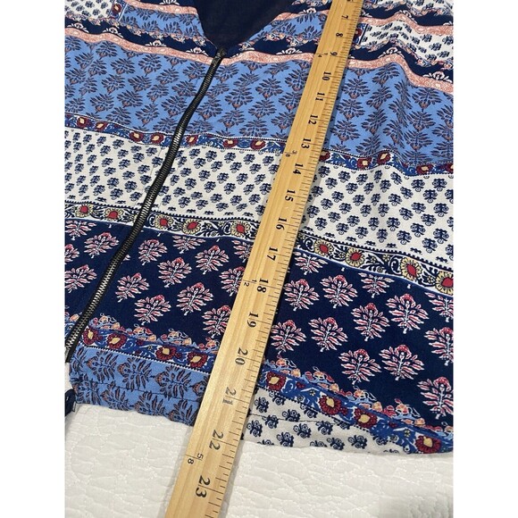 Signature Eight Womens Zip Up Tassel Boho Hippie Blouse Sz Small Lined - Picture 8 of 10